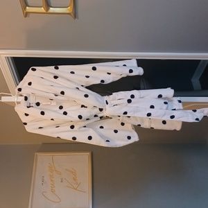 Victoria Secret short blush bath robe. XL/XXL